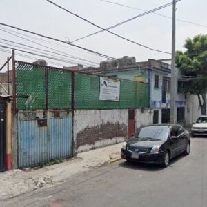 Terreno plano con uso de suelo H3 con comercio en PB, cerca de CEDA